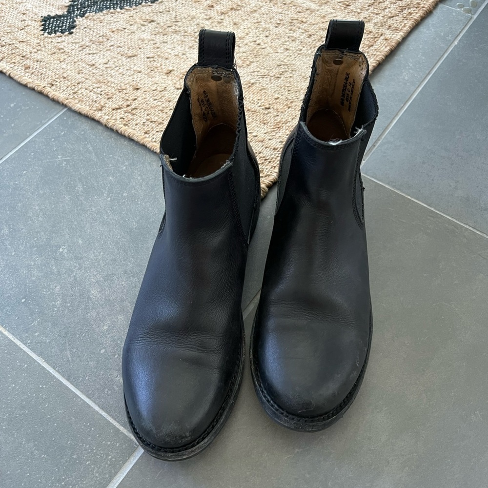 Frye Black Chelsea Boots 6.5